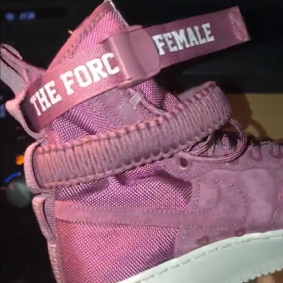 Air forces - Picture 3 of 4